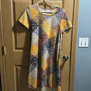 EUC LULAROE CARLY